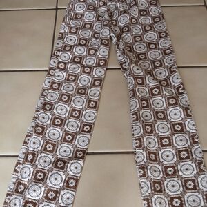 Flare jeans- Colors white and brown- cowboy style